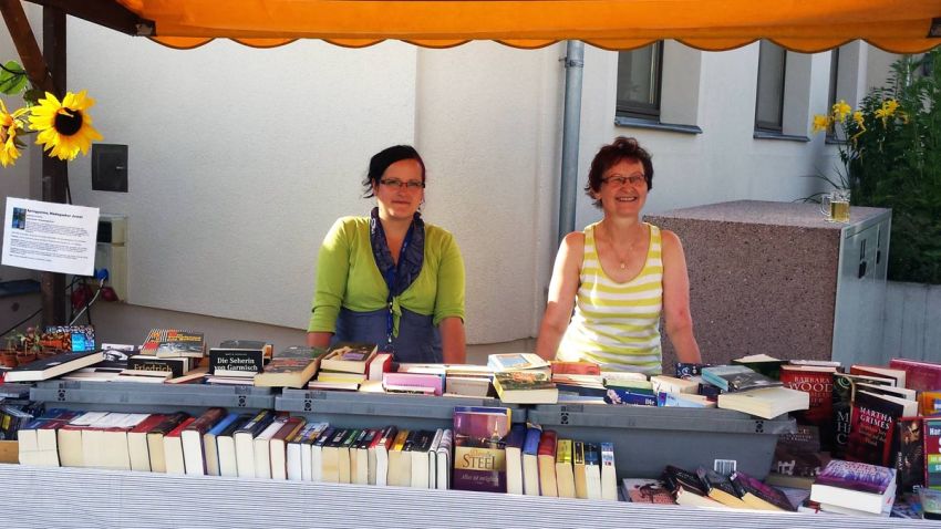 Bücherflohmarkt zur Lugauer Sommernacht Ende Juli | Rechte: Stadt Lugau